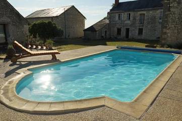 Gîte pour 8 personnes, avec jardin ainsi que vue et piscine à Champigny-sur-Veude
