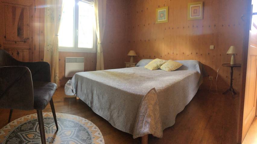 Chalet pour 7 personnes, avec jardin et terrasse dans le Cantal - 4