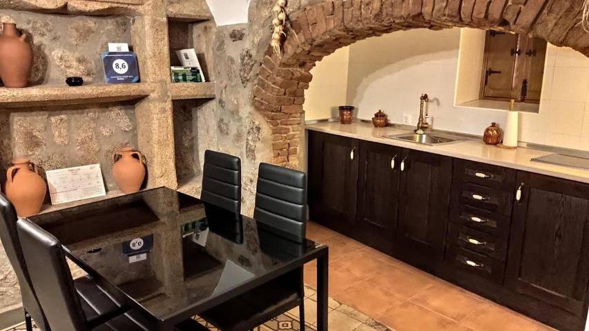 Casa rural para 4 personas, con vistas y balcón, Se admiten mascotas en Comarca de Trujillo - 2