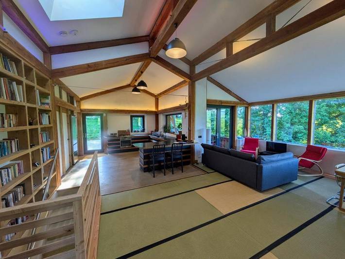 Location de vacances pour 6 personnes, avec Balcon et Terrasse ainsi que Jardin et Vue dans Jalogny