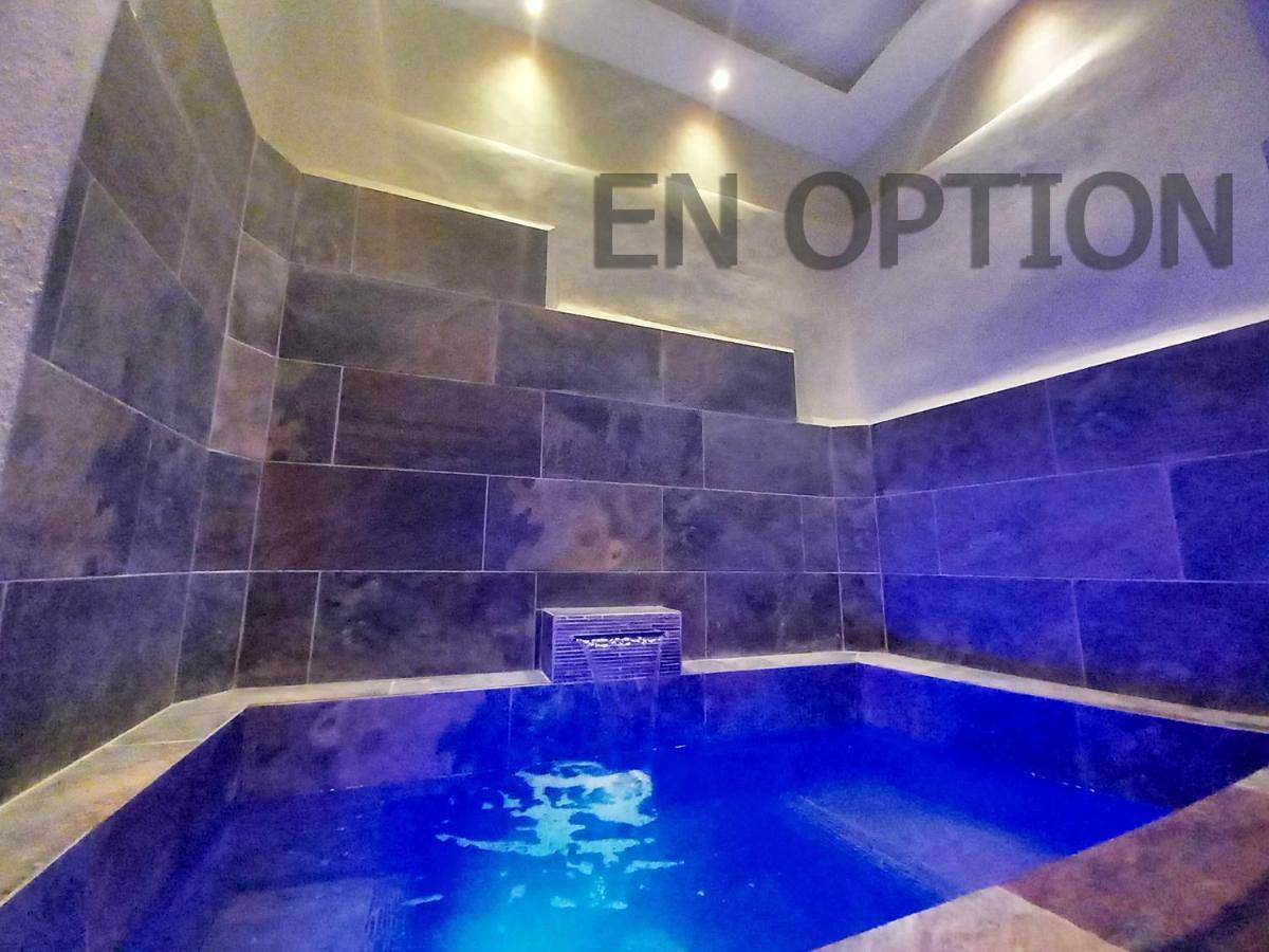 Quadruple Room with Private Bathroom in Fayence, Région de Draguignan