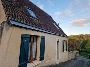 Gîte pour 8 personnes, avec jardin à Troo