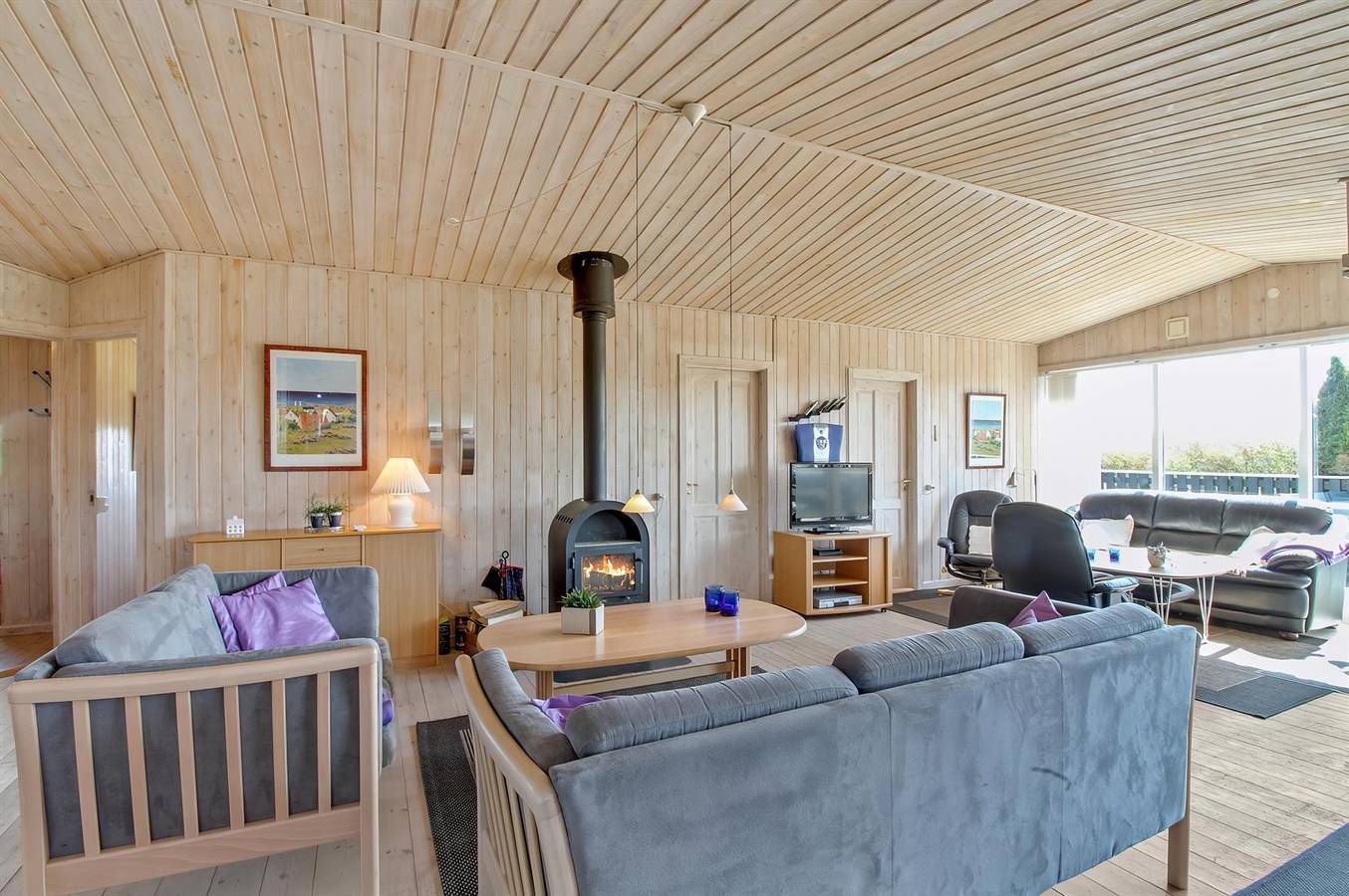 Beautiful home in Tarm w/ Sauna, Wifi and 4 Bedrooms in Skaven Strand, Ringkøbing Fjord