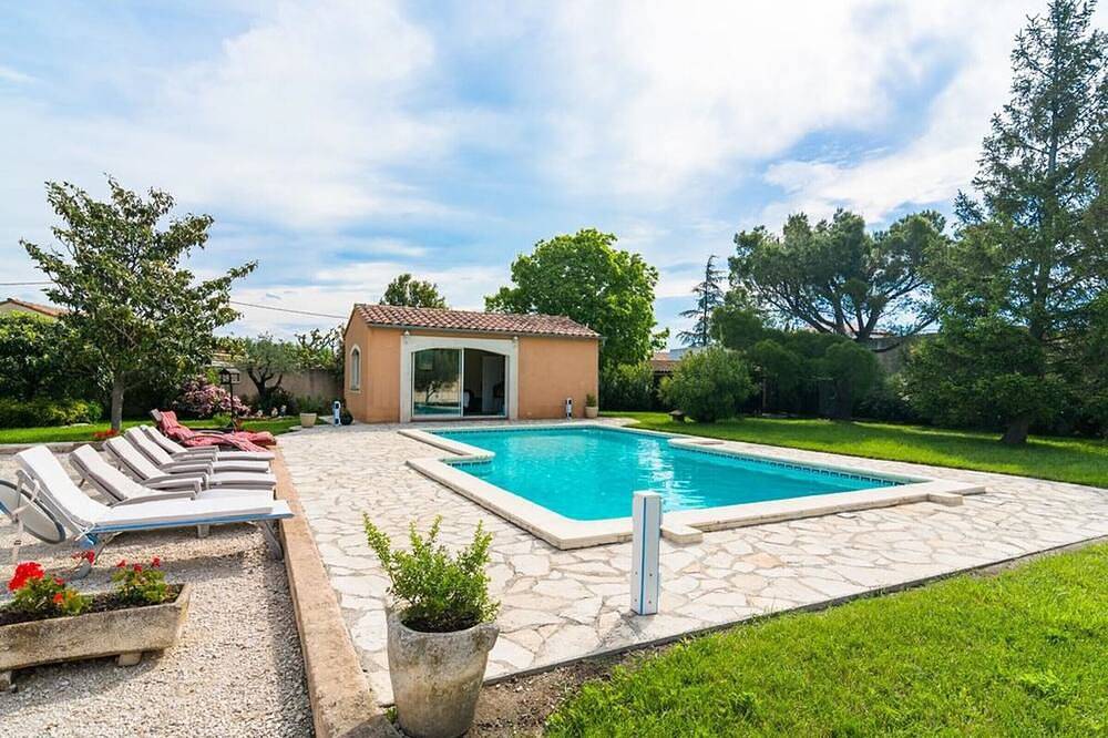Provenzalische Villa mit privatem Pool, Klimaanlage, Wlan, Tischtennis & Kicker in Althen-des-Paluds, Vaucluse