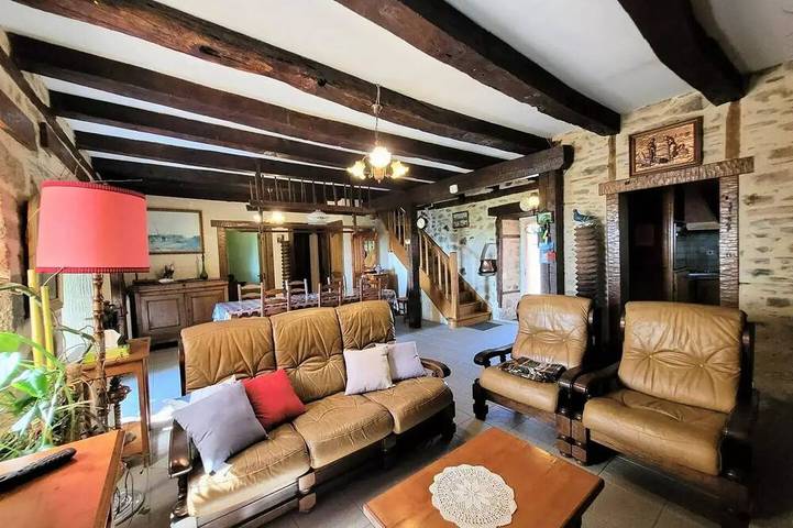 Location de vacances pour 7 personnes, avec terrasse à Albussac - 4