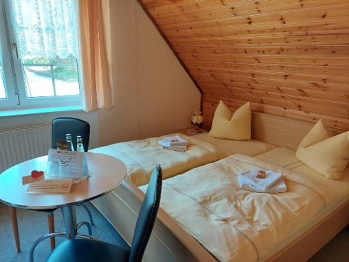 Pension für 2 Personen, mit Terrasse und Sauna in Eibenstock - 4