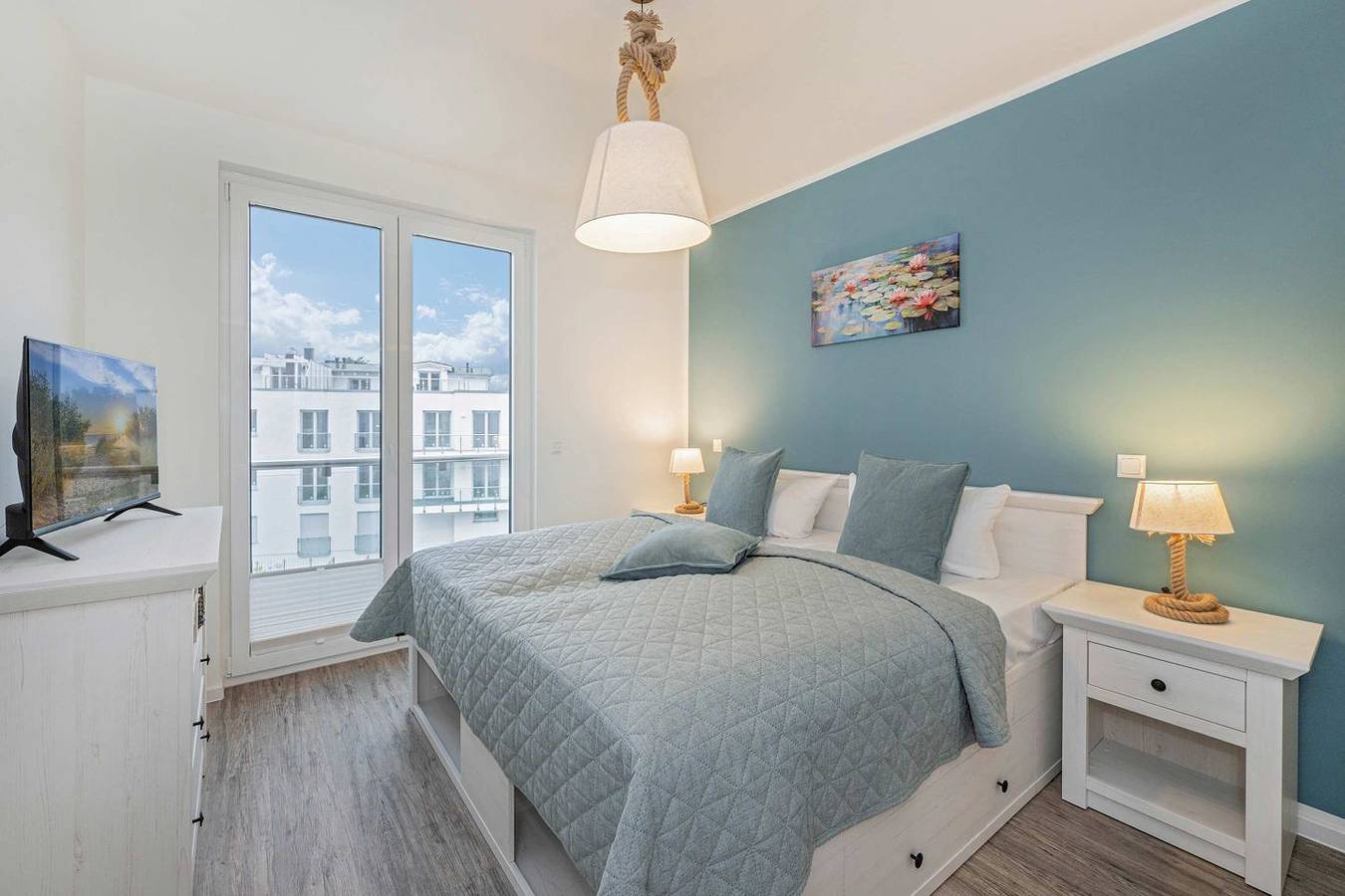 Ganze Wohnung, Großzügige Ferienwohnung mit Sauna & Balkon – ruhig im Grünen gelegen in Zirchow, Usedom
