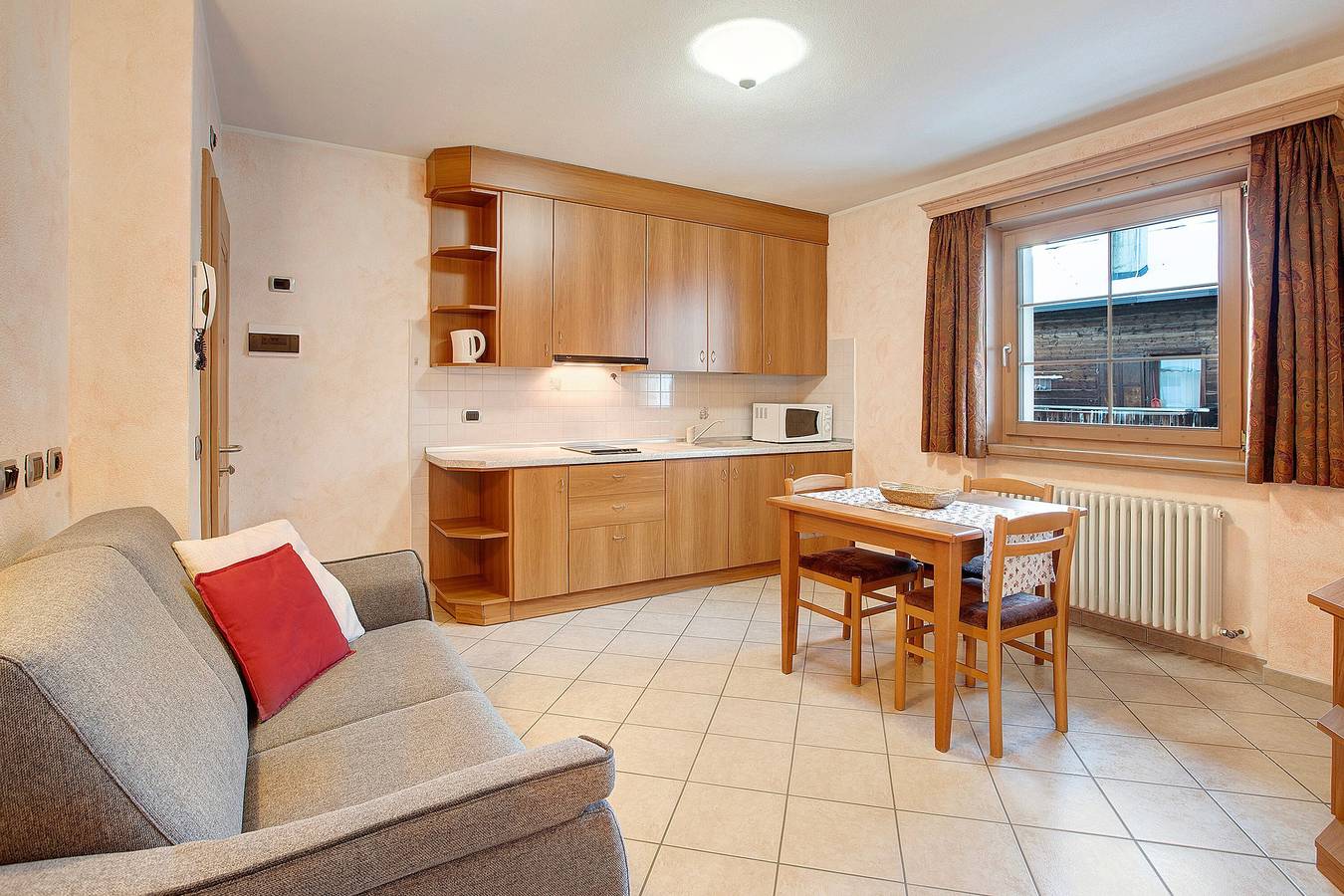 Ganze Wohnung, Ferienwohnung 'Al Bait Da Marangona 4' mit Bergblick, Gemeinschaftsgarten und Wlan in Livigno (Stadt), Livigno
