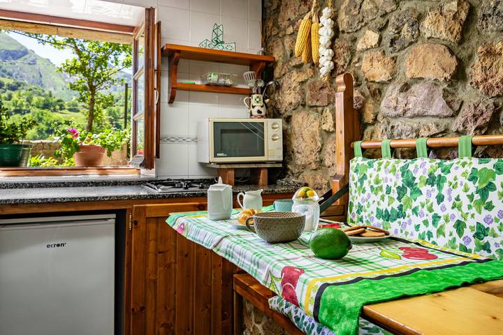 Casa rural para 3 personas, con Balcón y Jardín en Somiedo
