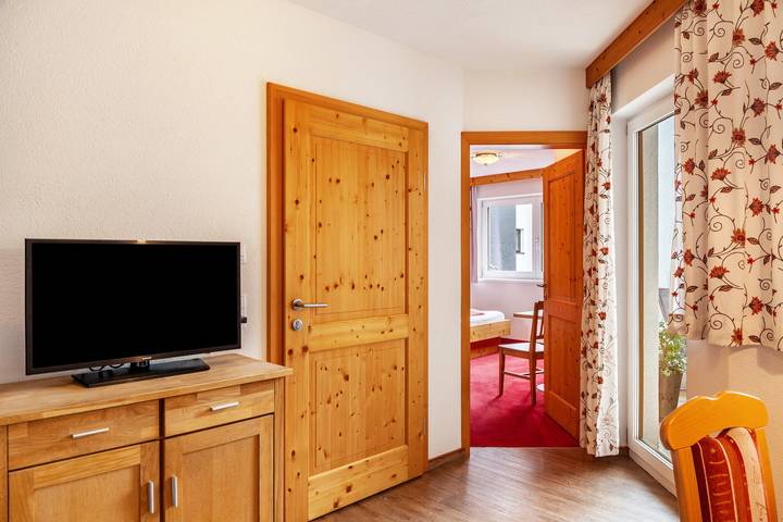 Ferienwohnung für 4 Personen, mit Balkon in Ischgl - 2