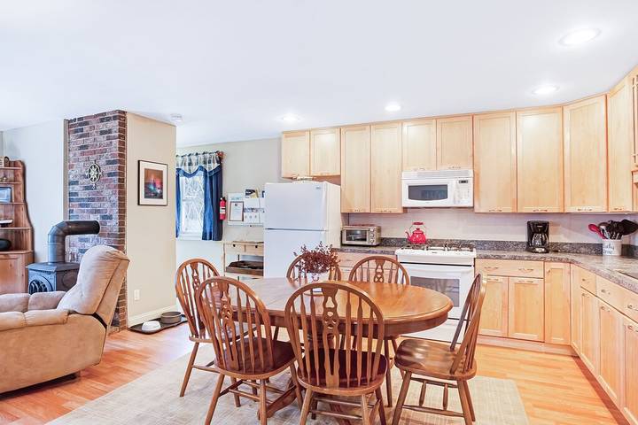Vacation rental for 6 people, with yard and terrace in Acadia National Park