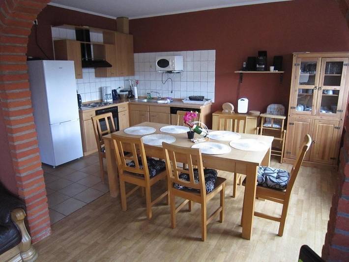 Ferienhaus für 8 Personen, mit Terrasse und Garten in Nesse - 2