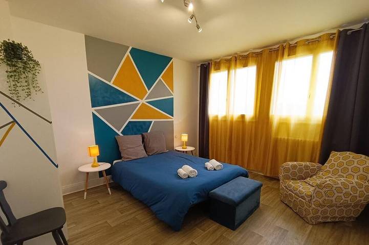 Location de vacances pour 8 personnes, avec jardin dans Corn - 2