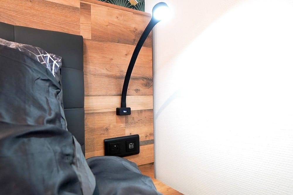 Entire apartment, Capsule Jungle in Valenciennes, Valenciennes region