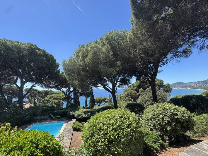 Villa pour 6 personnes, avec Terrasse et Piscine en Provence