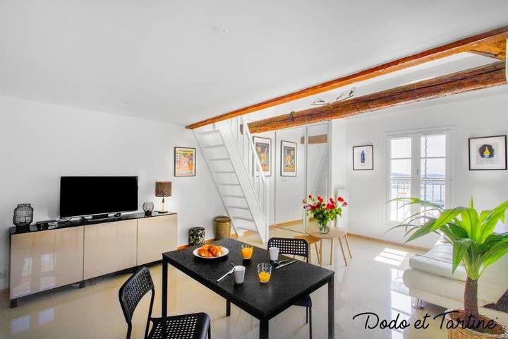 Gîte pour 5 personnes, avec balcon dans Port De Toulon - 4