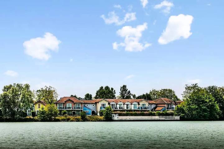 Appartement de vacances pour 4 personnes, avec piscine ainsi que balcon et vue dans le Gers - 2