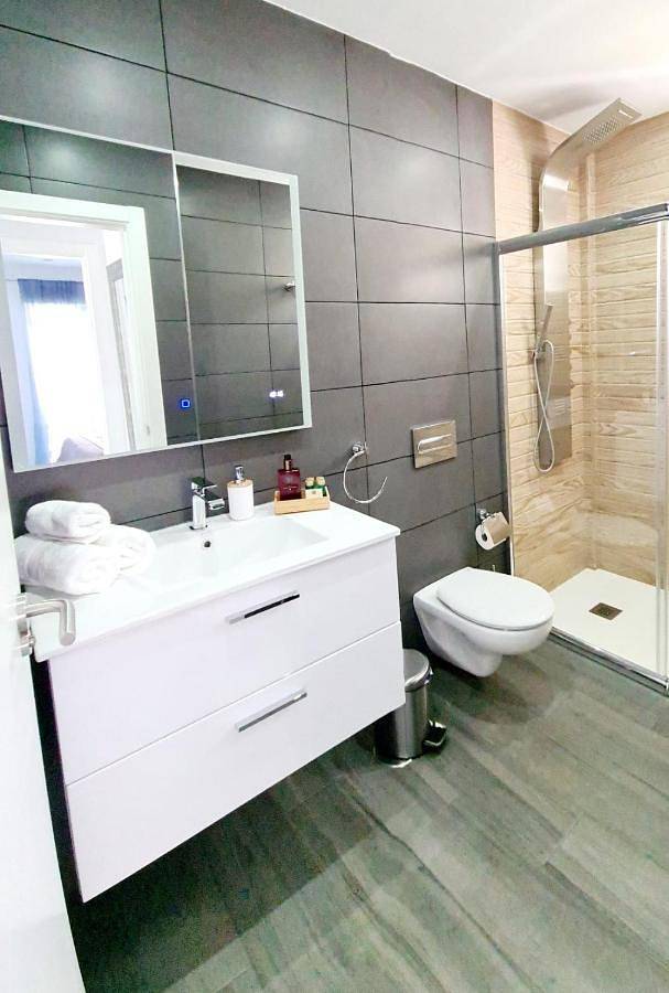 Gîte pour 3 personnes, avec jacuzzi et balcon dans Tamaimo - 3