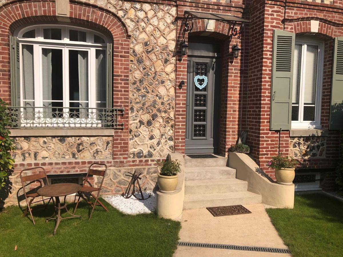 Côté Pecheur in Honfleur, Lisieux en omgeving