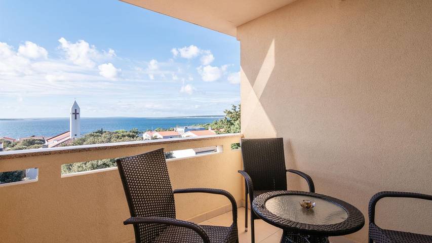 Apartament wakacyjny dla 4 osób, z taras w Mandre