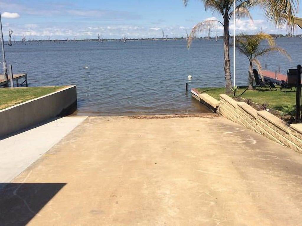 Das Weiße Haus am Lake Mulwala in Mulwala, New South Wales
