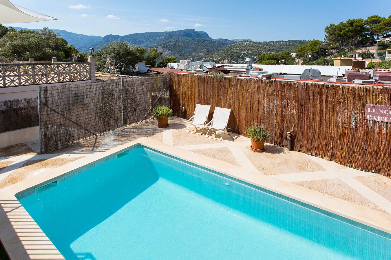 Stadthaus mit Pool nahe dem Strand – Villa Jodie in Port de Sóller, Sóller