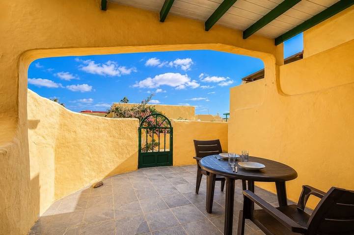 Ganze Wohnung, Ferienwohnung für 2 Personen mit Pool in Südliche Bucht Costa Calma, Pájara