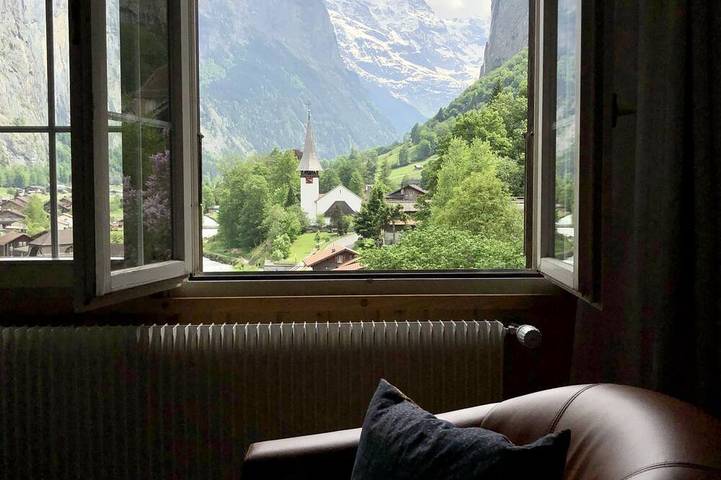 Chalet für 4 Personen, mit Balkon und Garten in Lauterbrunnen