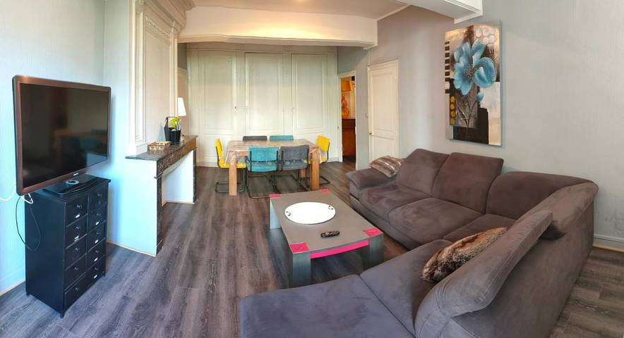 Gîte pour 9 personnes à Château-Chinon (Ville)