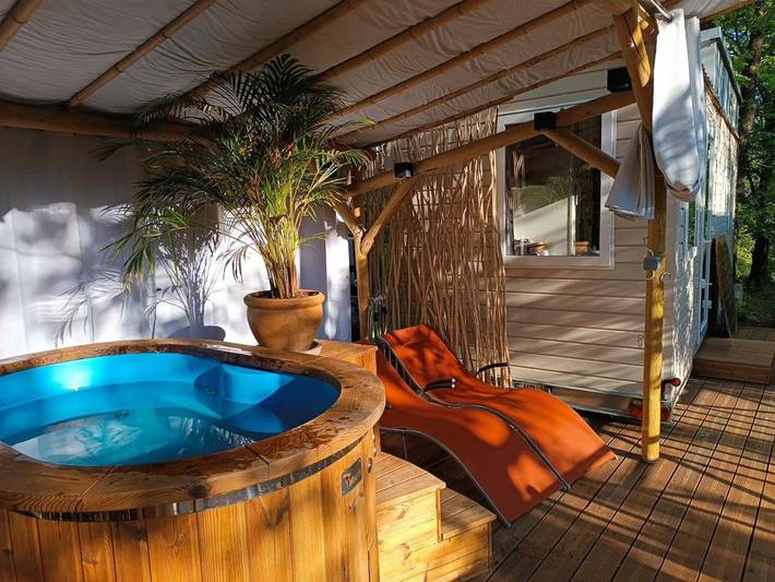 Location de vacances pour 4 personnes, avec Jacuzzi et Terrasse ainsi que Jardin et Vue à Tourrettes-sur-Loup - 2