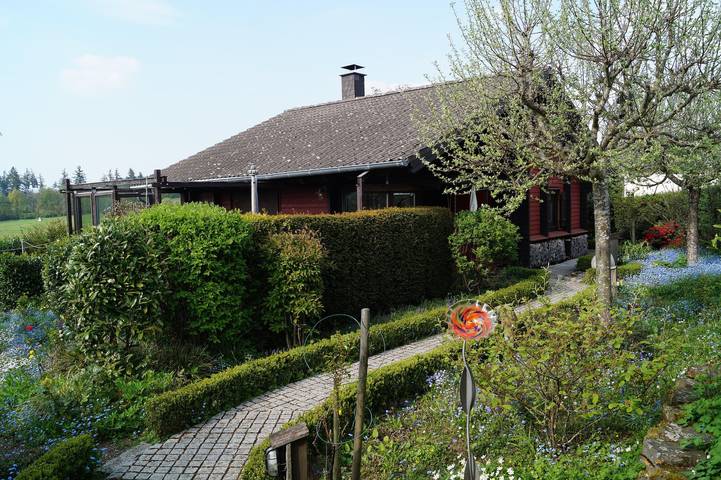 Chalet für 2 Personen, mit Terrasse und Garten im Hunsrück