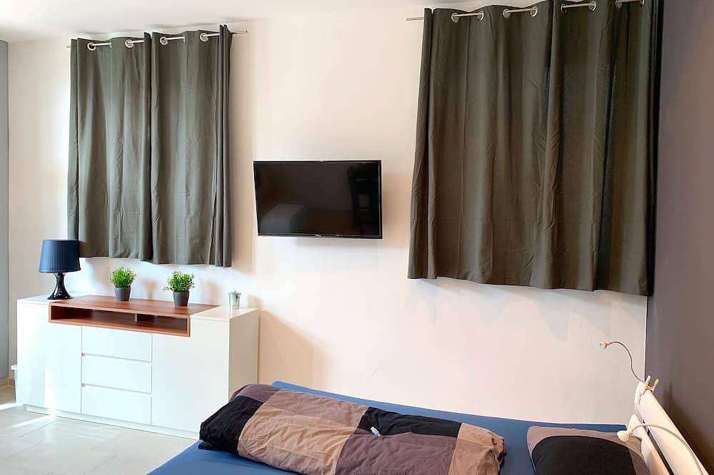 Ganze Wohnung, Garage 1 Zimmer Apartment mit kostenlosem Parkplatz, zentral in Itzehoe, Kreis Steinburg