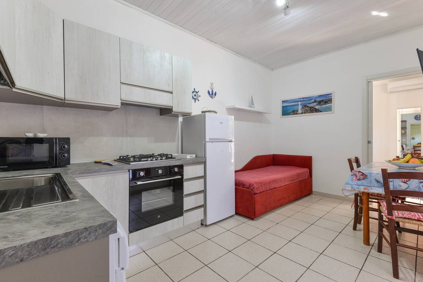 Vakantiehuis 'Innamorata Mare' met Uitzicht op Zee, Privé Terras en Wifi, foto 6