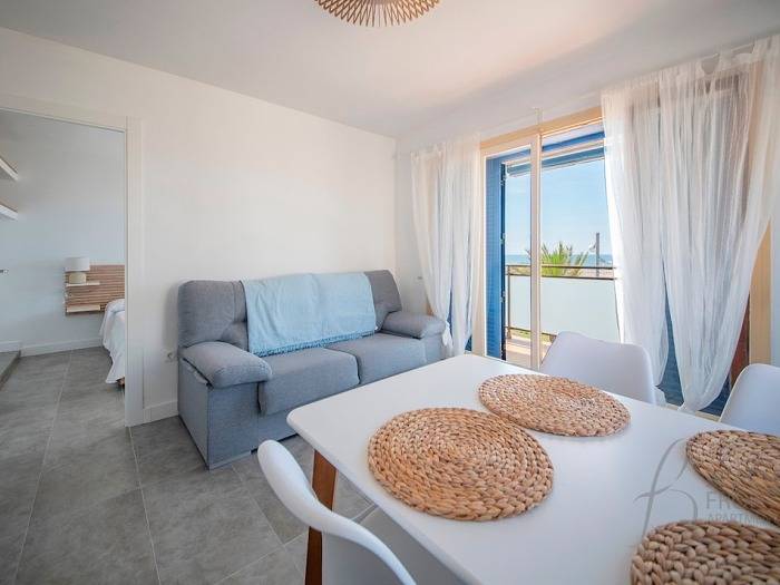 Appartement de vacances entier, R154 Beachfrontapartment 2º in Platja Llarga de Berà (Creixell), Roda de Berà