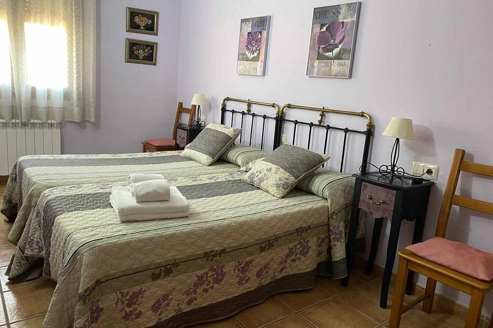 Entire apartment, Lodging next to the mountain in Beceite, Massis dels Ports