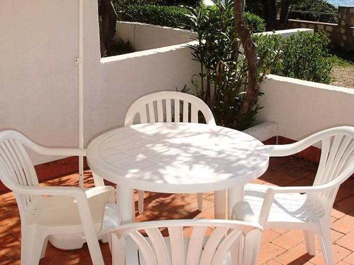 Gîte pour 3 personnes, avec terrasse à Calafat - 3