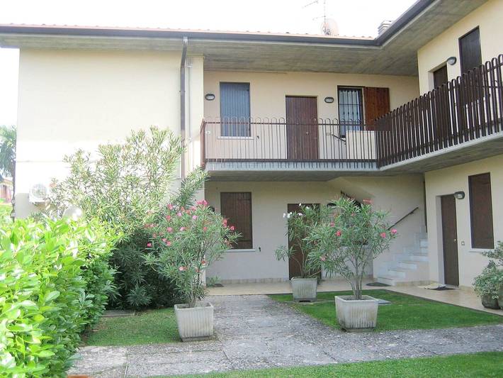 Ferienhaus für 4 Personen, mit Balkon und Garten sowie Kinderpool und Pool in Lazise - 3
