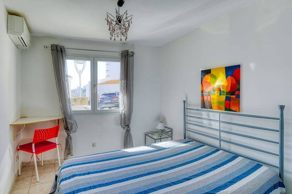 F3 Paisible au Cœur d’un Village en Bord de Mer - Parking Privé in San-Martino-di-Lota, Cap Corse