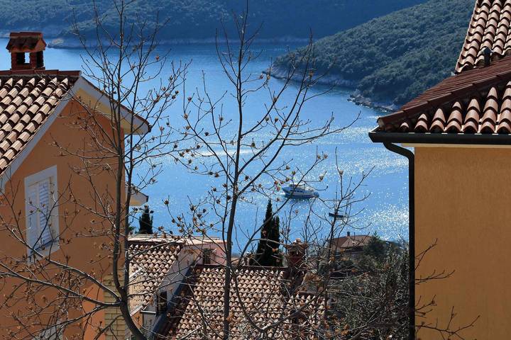 Gîte pour 8 personnes, avec jardin à Rabac - 3