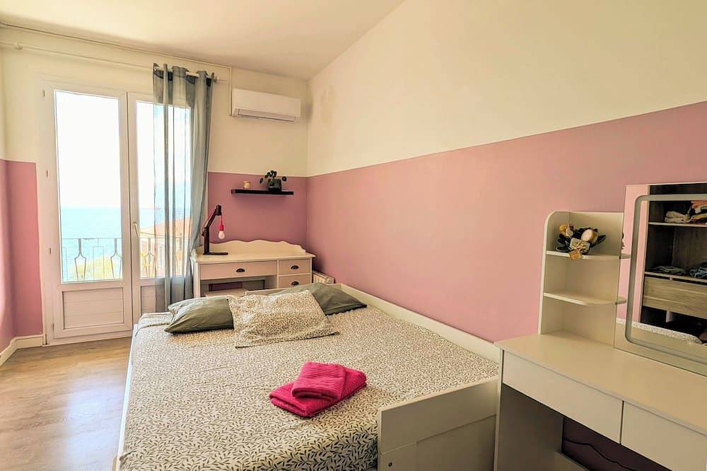 Entire apartment, Family apartment with sea view in Bastia, Cap Corse