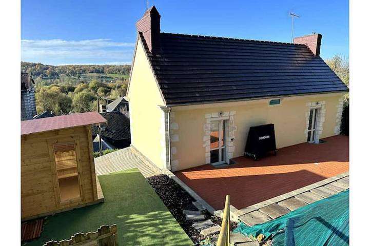 Gîte pour 8 personnes, avec sauna ainsi que terrasse et jardin dans Montfort-sur-Risle