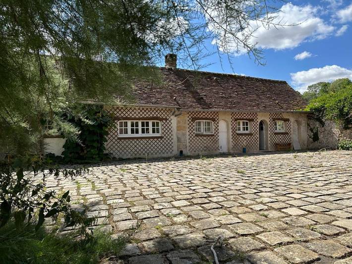 Location de vacances pour 2 personnes, avec Terrasse ainsi que Jardin et Vue dans Villemeux-sur-Eure