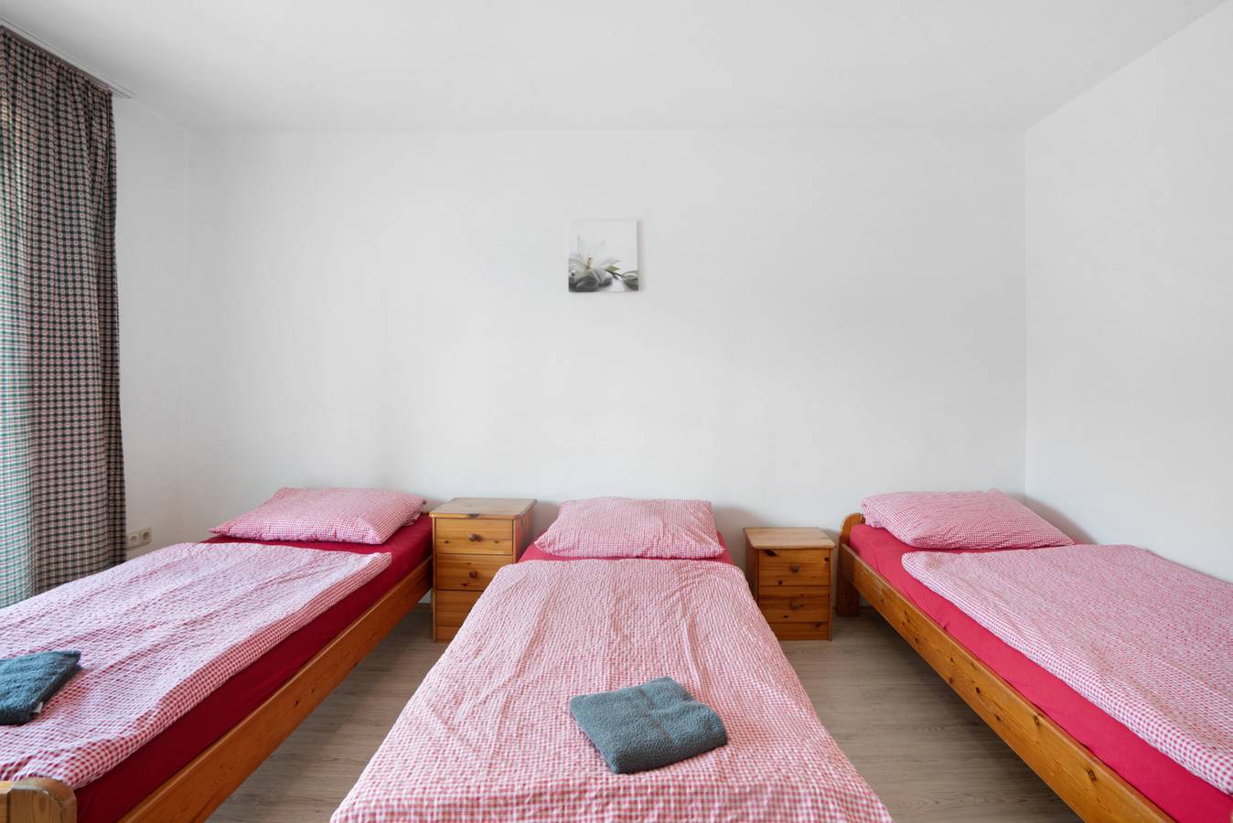 Knödelhof 'Habitación 1' para 4 personas con terraza compartida, balcón y Wlan in Putzbrunn, Alta Baviera