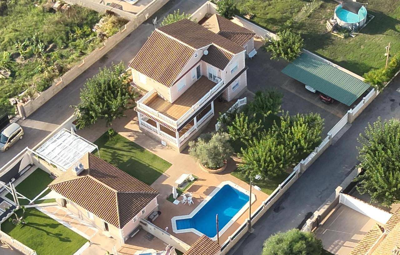 Villa Loli, Chalet con piscina, cerca de la playa y la ciudad in Castellón de la Plana, Costa del Azahar