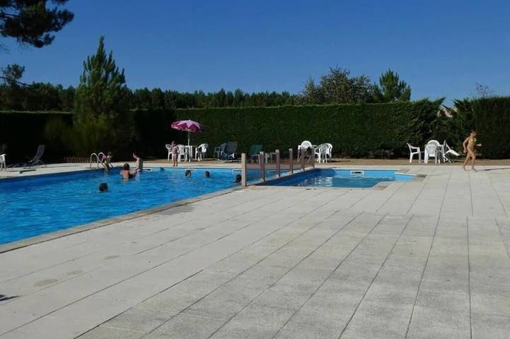 Maison de vacances pour 4 personnes, avec piscine et jardin
