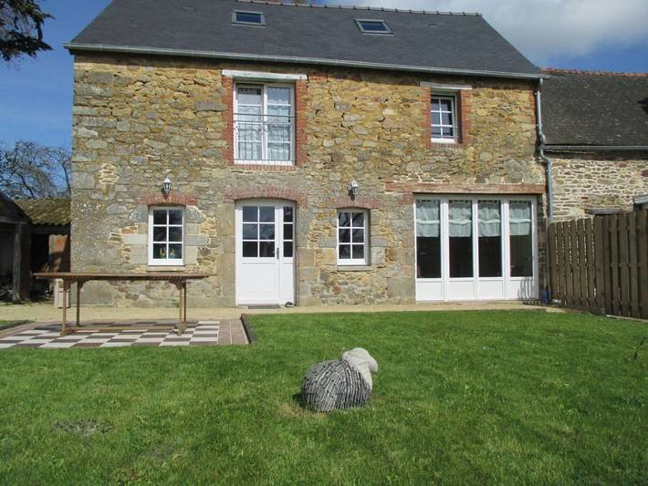 Gîte pour 8 personnes, avec Terrasse ainsi que Jardin et Vue à Plouër-sur-Rance - 2