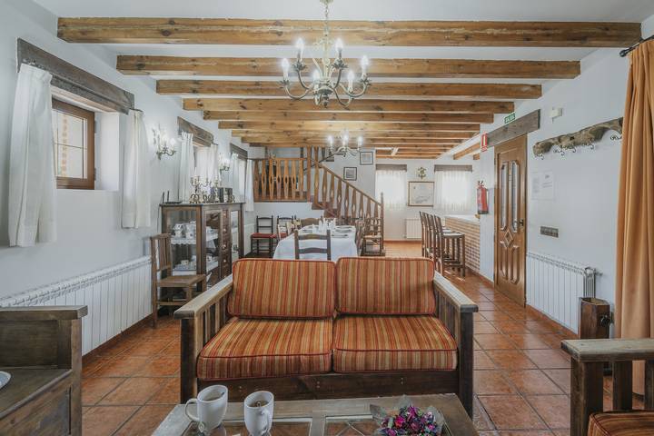 Chalet para 12 personas, con jardín en Castilla y León - 4
