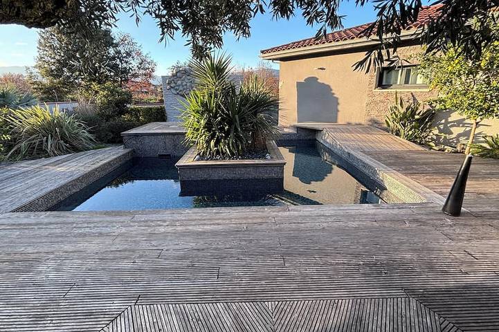 Location de vacances pour 4 personnes, avec piscine, animaux acceptés à Joch