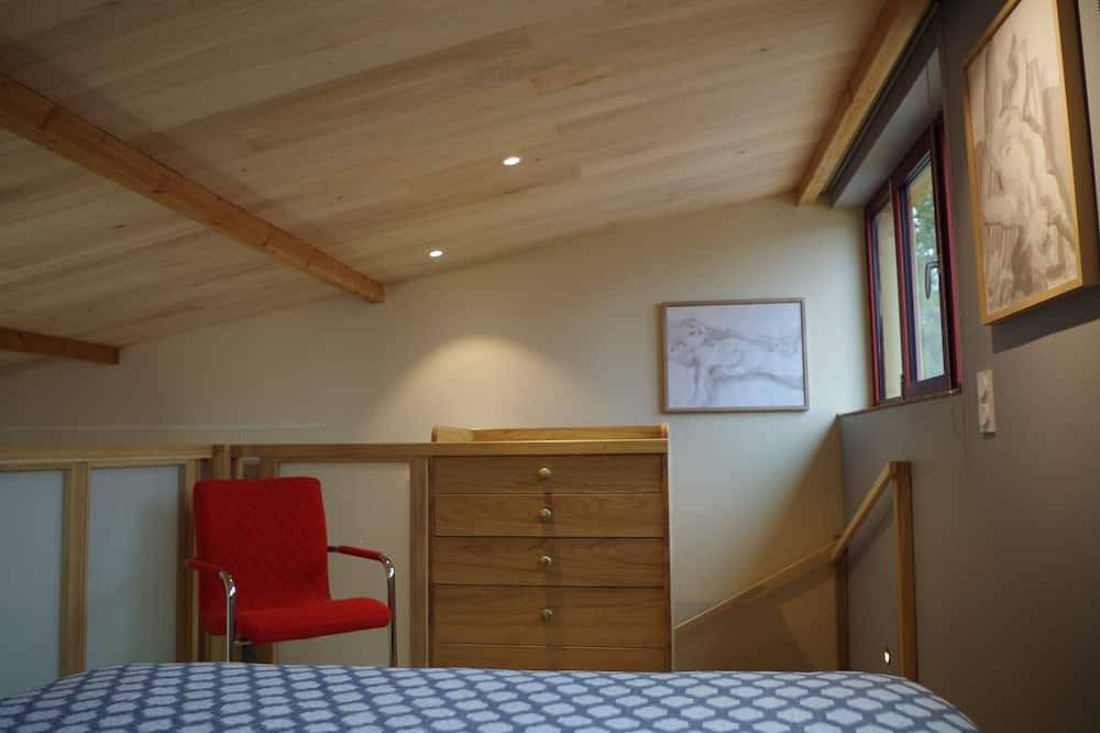 Gite écoconstruction avec piscine naturelle **** Isolation optimale in Puylagarde, Quercy