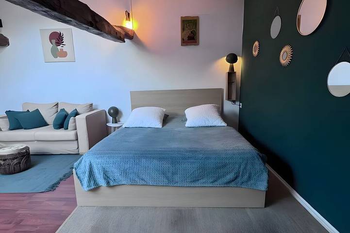 Location de vacances pour 4 personnes, avec jardin dans Senozan - 2